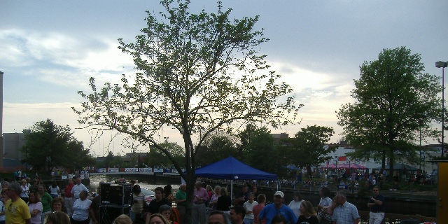 There was a nice crowd gathered awaiting the opening to the 2008 Salisbury Festival, even in the food court across the Wicomico River.