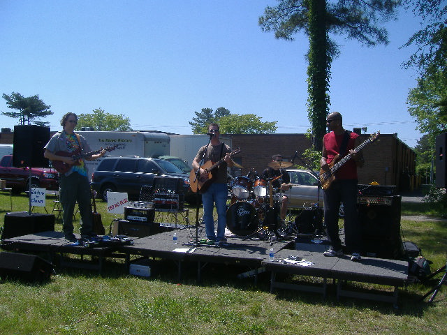 Red No Blue playing at the Courageous Christopher postrace picnic. The singer started out with an acoustic guitar...