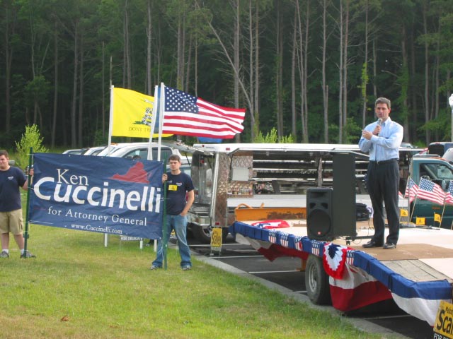 Judging by the sign placement, I presume this is Virginia State Senator and AG candidate Bob Cuccinelli addressing the Eastern Shore Declare=