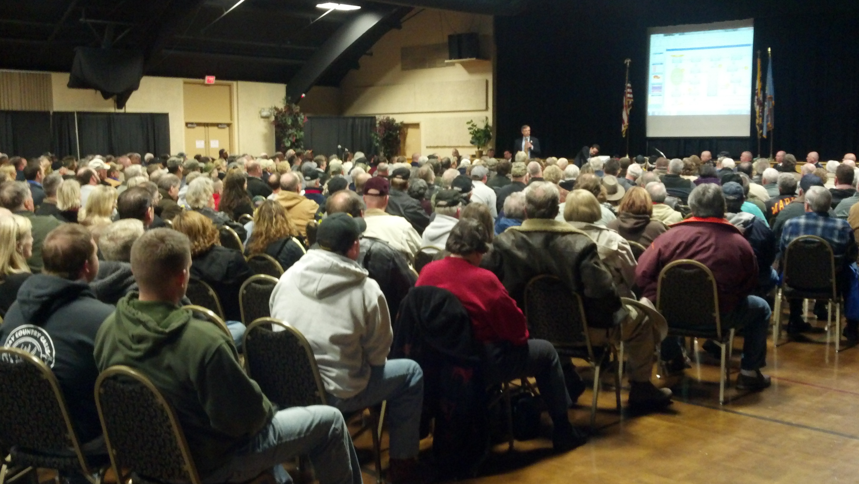 2A meeting crowd